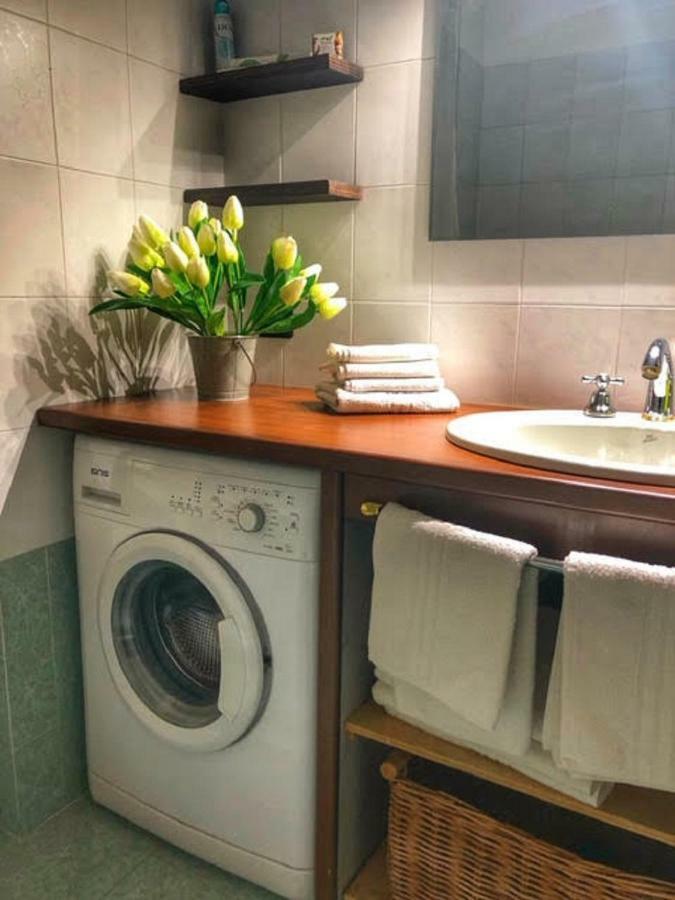 Appartement Cortile Del Forno Nel Centro Storico à Arona Extérieur photo