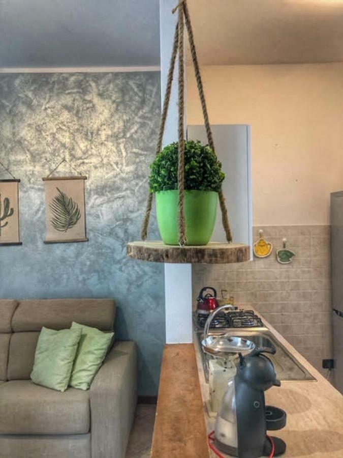Appartement Cortile Del Forno Nel Centro Storico à Arona Extérieur photo
