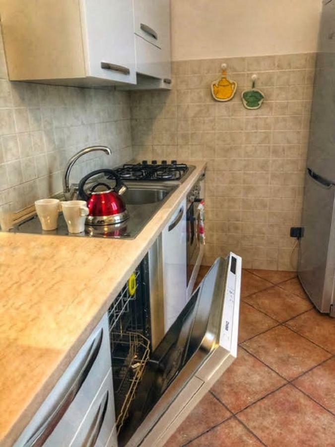 Appartement Cortile Del Forno Nel Centro Storico à Arona Extérieur photo